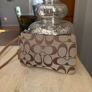 Coach Signature Canvas Wristlet Brown Monogram Zip Pouch